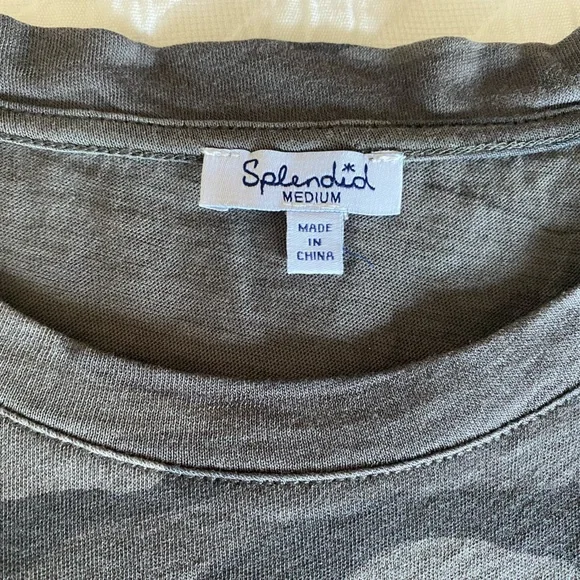 EUC Splendid 100% cotton dark grays camouflage crew neck tee - Picture 4 of 6
